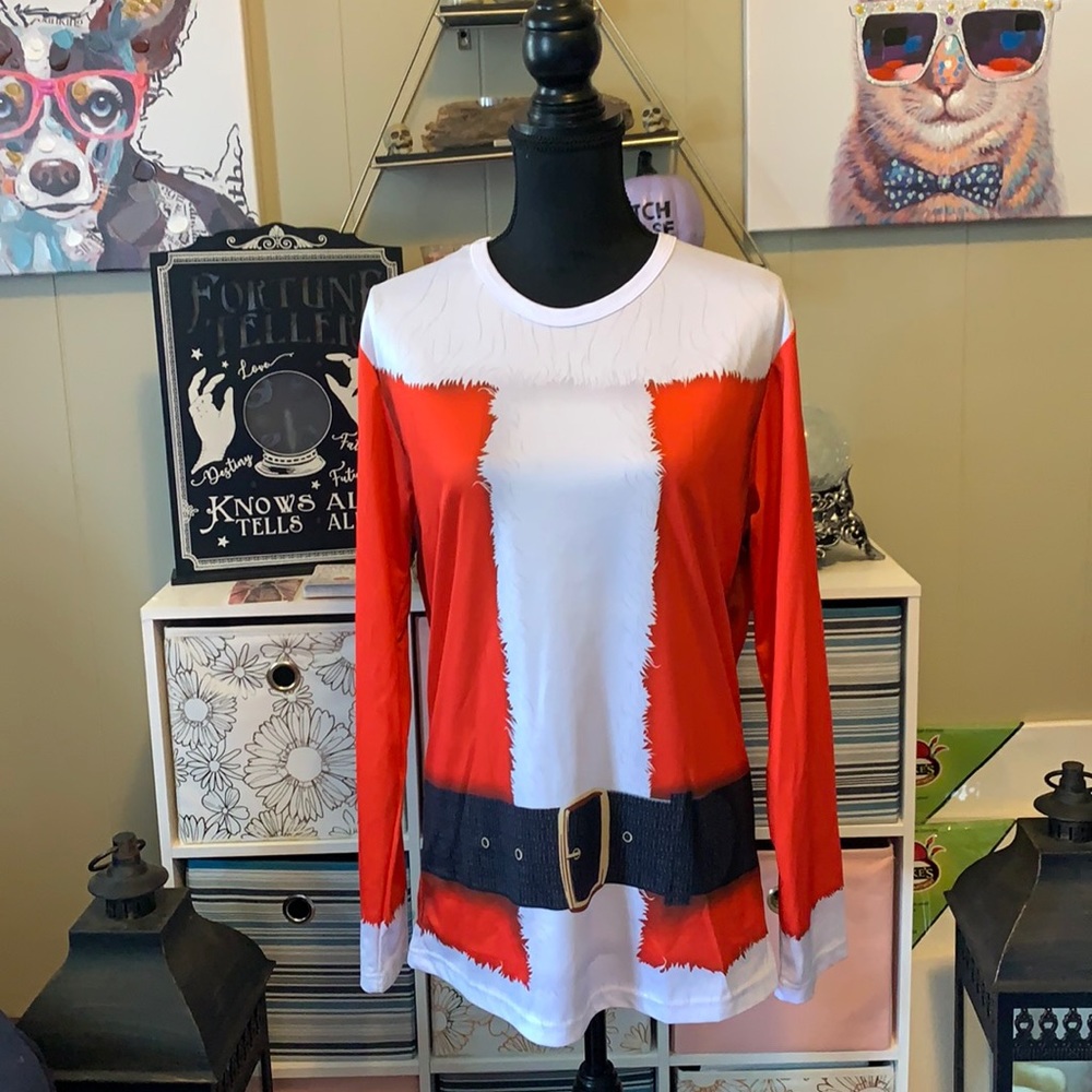🔥Santa holiday shirt fits like a medium🔥